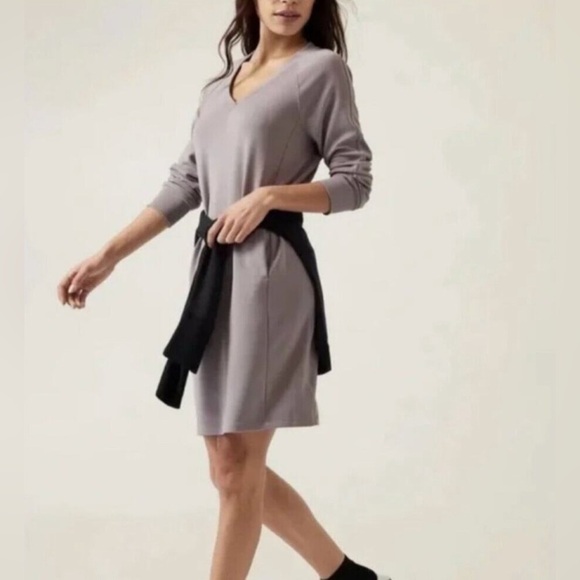 ATHLETA SEASOFT DRESS V Neck LONG SLEEVE Size Medium Lilac Purple Gray #882063 - Picture 1 of 6